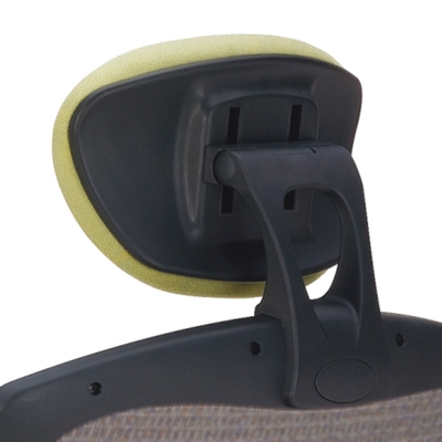 Pivoting, Thick Padded Headrest