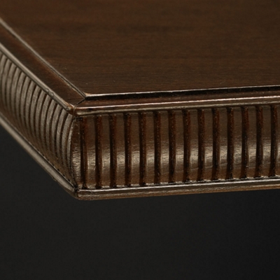 Distinctive ribbed-edge detailing