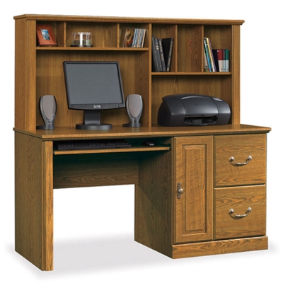 Carolina Oak Computer Desk with Hutch, 13061
