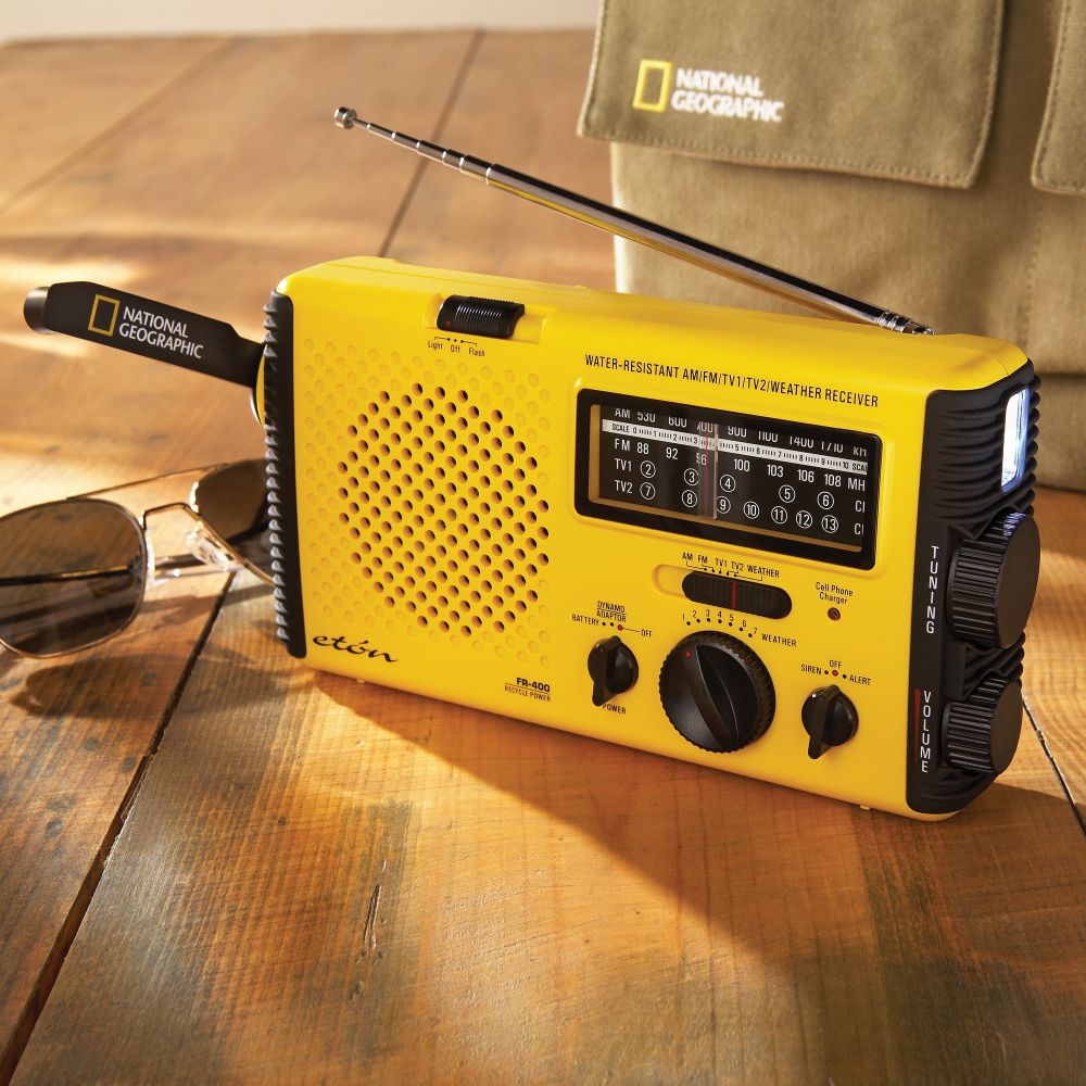 National Geographic AM/FM and NOAA Self-powered Radio