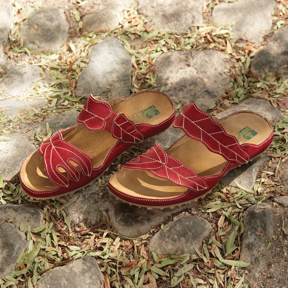 Women's La Rioja Travel Sandals - Brown