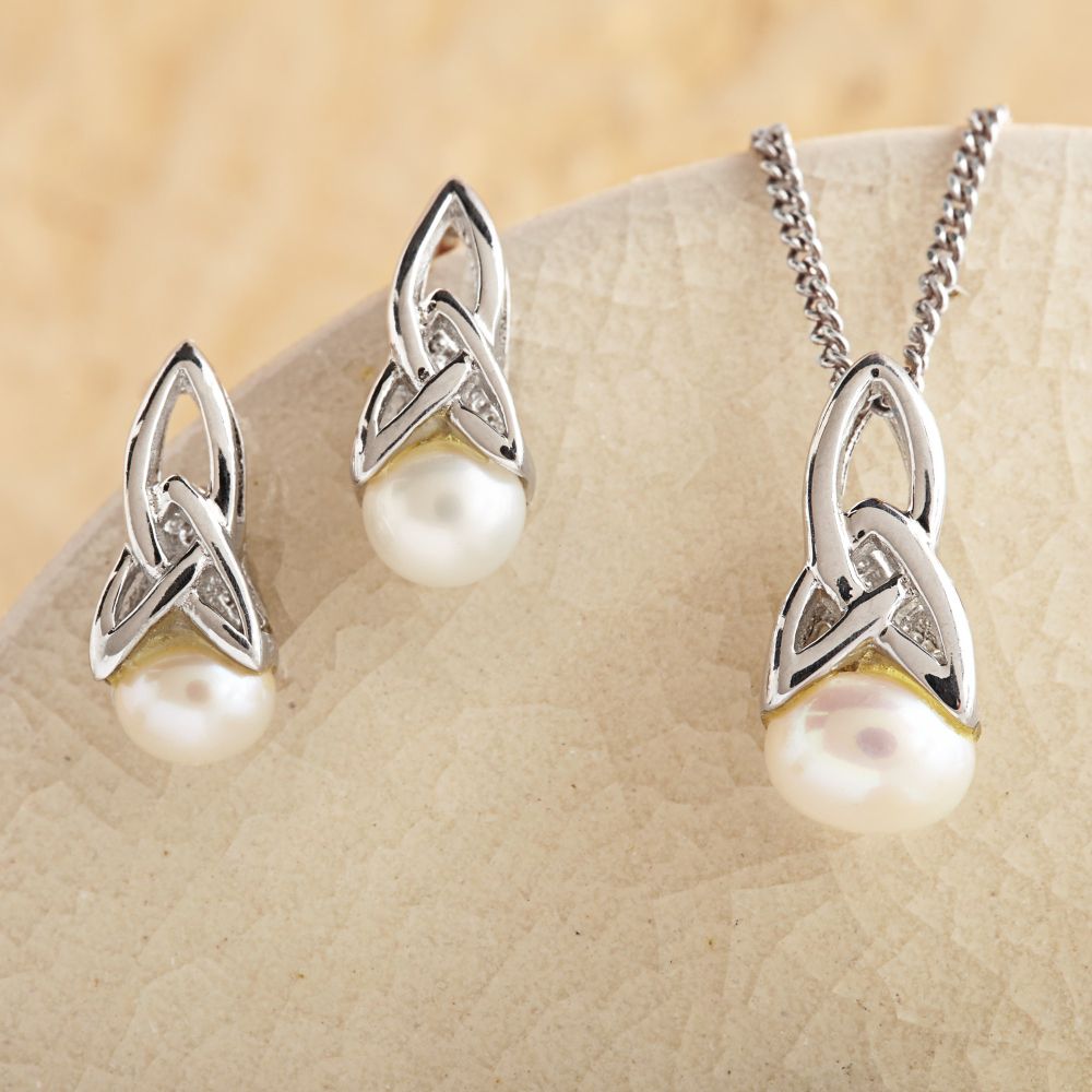 Celtic Pearl Jewelry