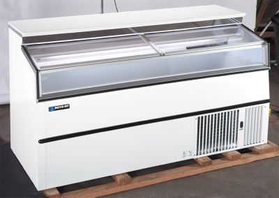Master-Bilt Low Temp Horizontal Merchandiser 17.4 cu.ft.