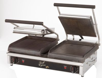 Star Grill Express Two-Sided Sandwich Grill Two 10'' x 10'' Grooved