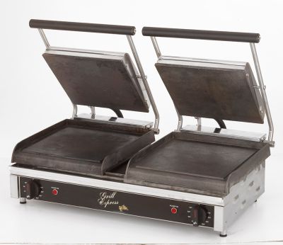 Star Grill Express Two-Sided Sandwich Grill Two 10'' x 10'' Smooth