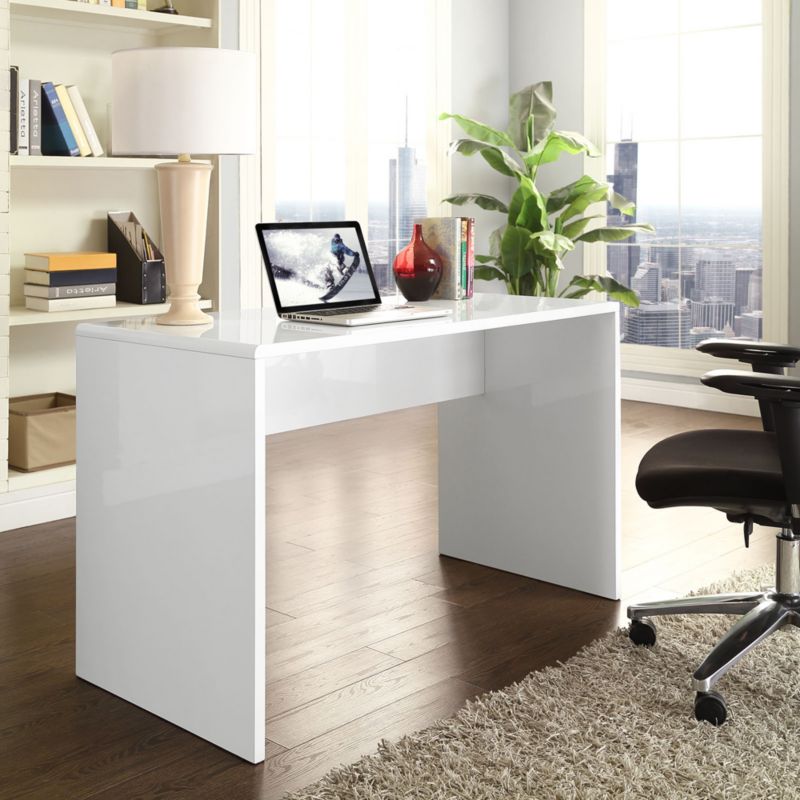 Editors’ Picks Our Top Dorm Room Desks