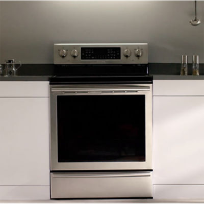 5.9 cu. ft. Electric Flex Duo® Range with Soft Close and Dual Door