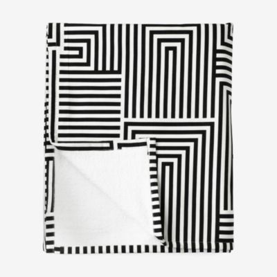 Beach Blanket in Signature Zig Zag