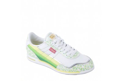 Womens Cake Runner