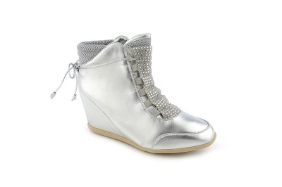 Womens Tasha