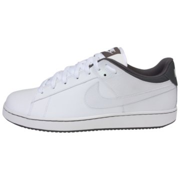 Nike Santa Cruise