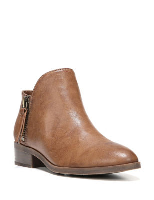 fergie tan boots