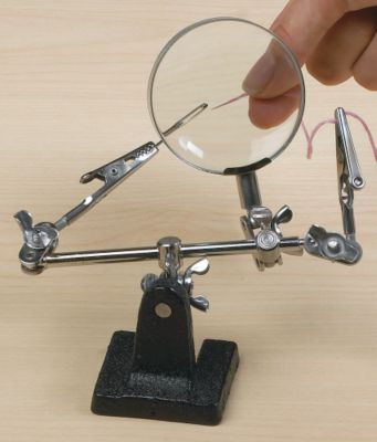 Hands-Free Magnifying System