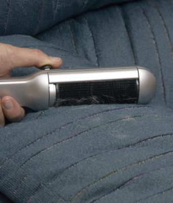 All-Purpose Lint Brush with Self-Cleaning Function