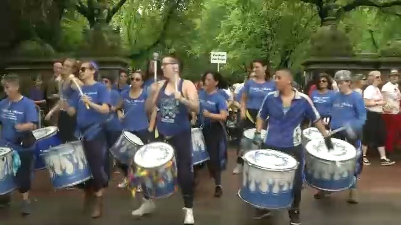 Thousands Participate In Annual Aids Walk New York