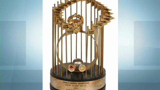 Keith Hernandez's 1986 World Series trophy up for auction