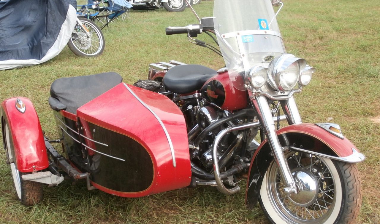 Harley Davidson Softail with side car, Motorcycles