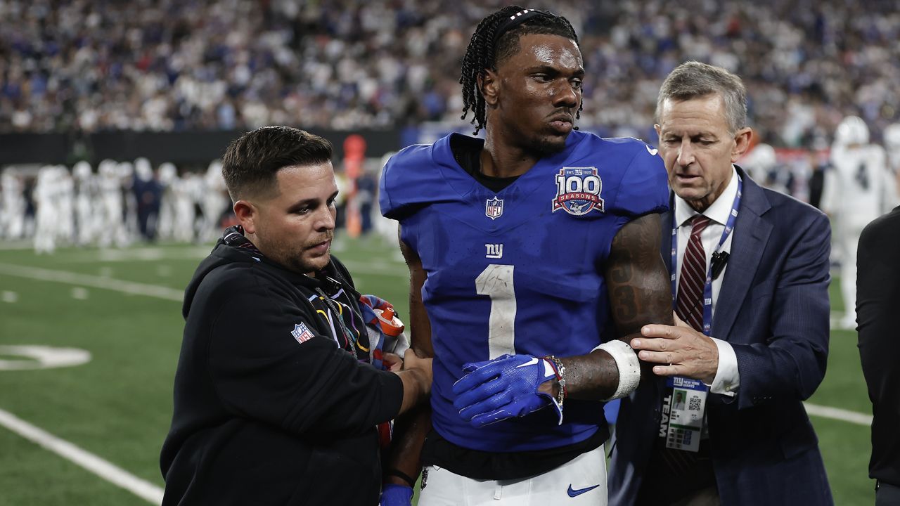 Giants' Malik Nabers, Cowboys' Micah Parsons injured in Thursday night game