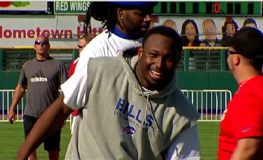 WATCH: Drunk Bills fans burn Sammy Watkins' jersey before playoff