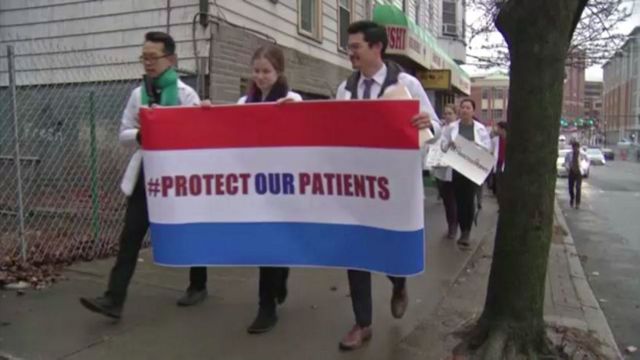 Albany Medical Students March to Oppose ACA Repeal - Spectrum News