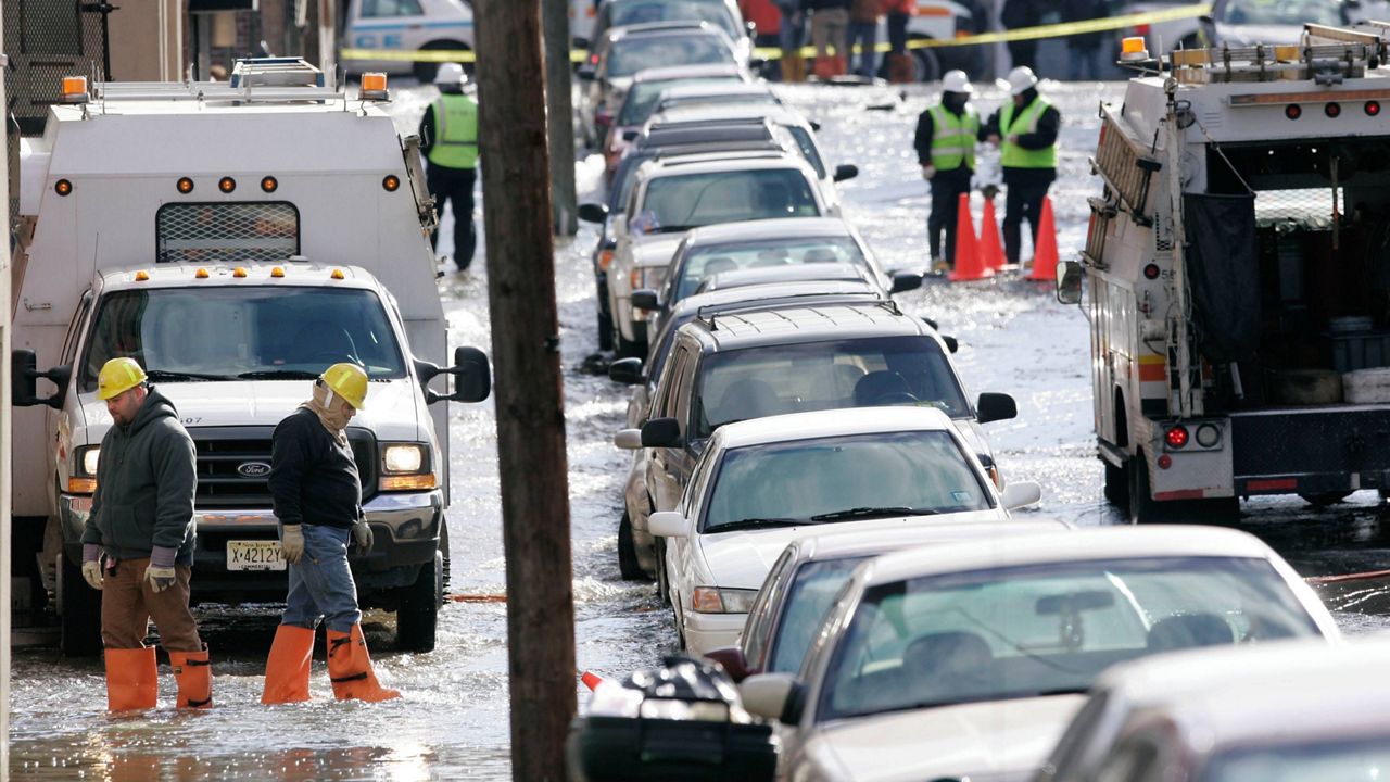 Report Water Main Breaks Happen Every Minutes In U S