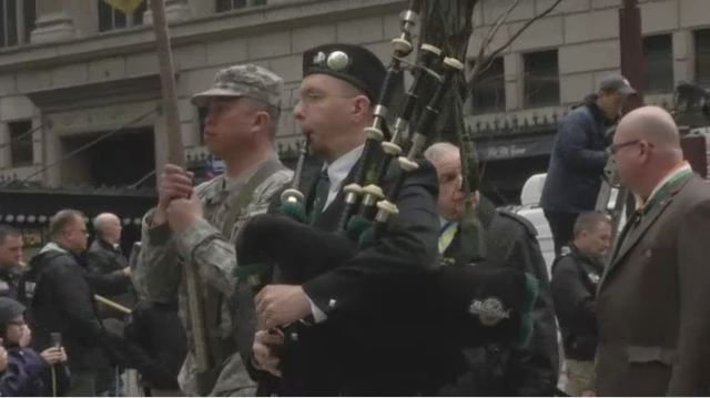 New York City mayor ends boycott of St Patrick's Day parade as gay ban  dropped, Bill de Blasio