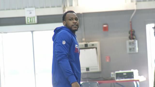 Percy Harvin un-retires with Bills ahead of Seahawks clash