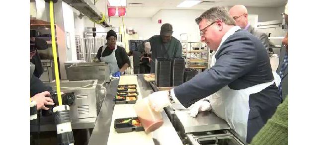 Albany County Executive Unhappy with Trump's Budget, Meals on Wheels on the Chopping Block - TWC News