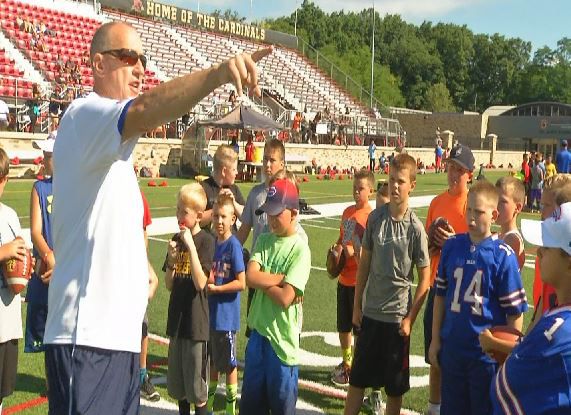 Jim Kelly continues to inspire kids at annual football camp