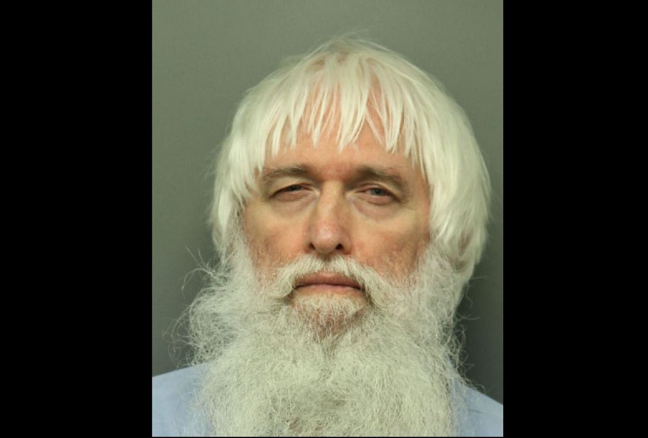 1280px x 865px - Former Santa and Party Magician Pleads Guilty to Child Porn ...