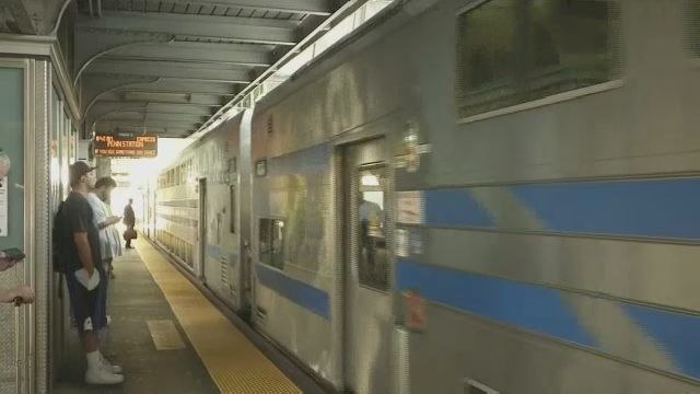 Possible LIRR Strike Puts Focus on Crowded 7 Trains at Mets