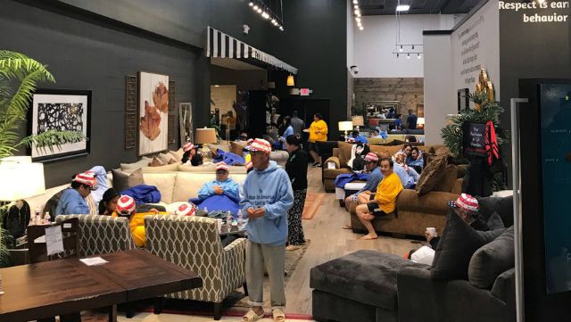 Houston mattress store Gallery Furniture opens its doors to flood victims