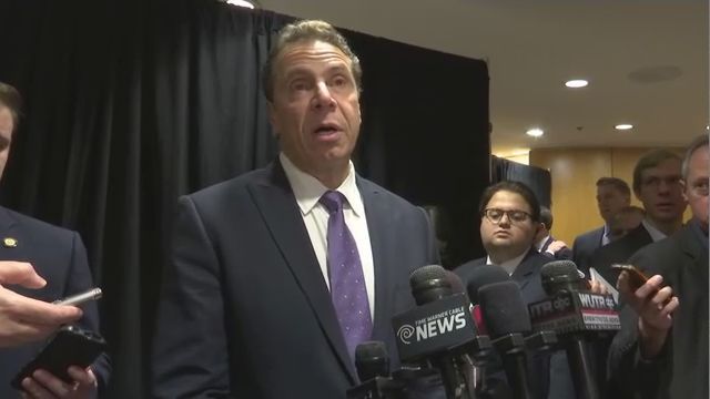 Cuomo: Erie County can't demand Bills, Sabres fans be vaccinated