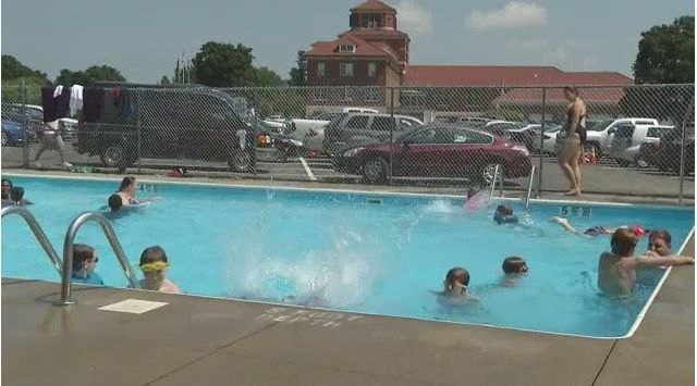 Hot Weather, Sinkhole Work Moves Albany Residents to New Pools - TWC News