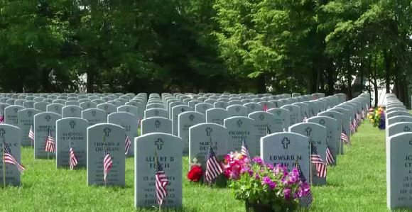 Memorial Day Service Honors 12 000 Veterans Buried At Saratoga National Cemetery