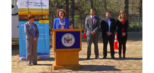 Mayor Sheehan: New Light Replacement Program to Save $100K in Albany - TWC News