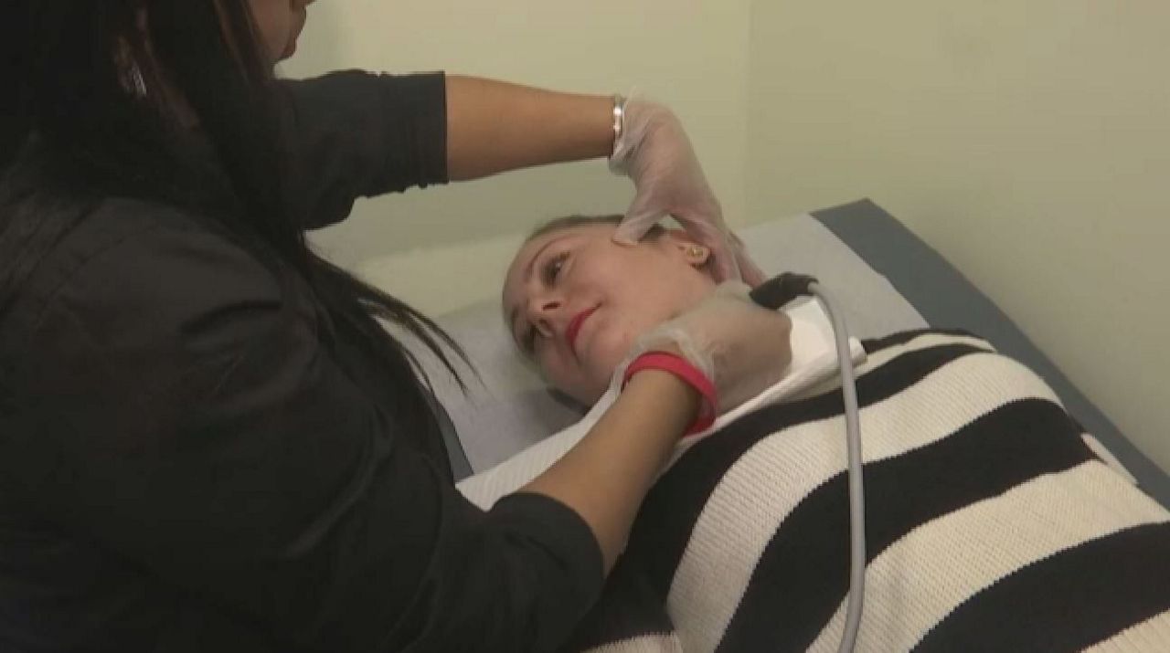 Dermatologists Use New Device Cleared by FDA to Reduce Fat and Tighten Skin image