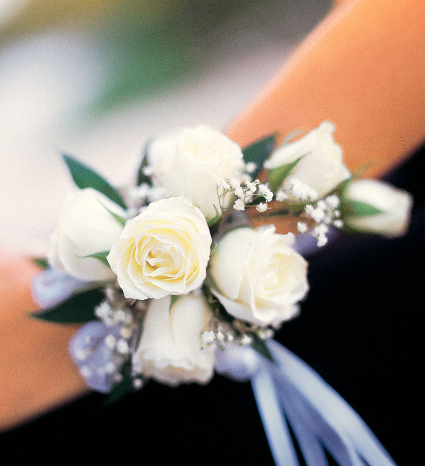 7 White Mini Roses Wristlet in West Hills&nbsp;CA, Flowers On the Hills