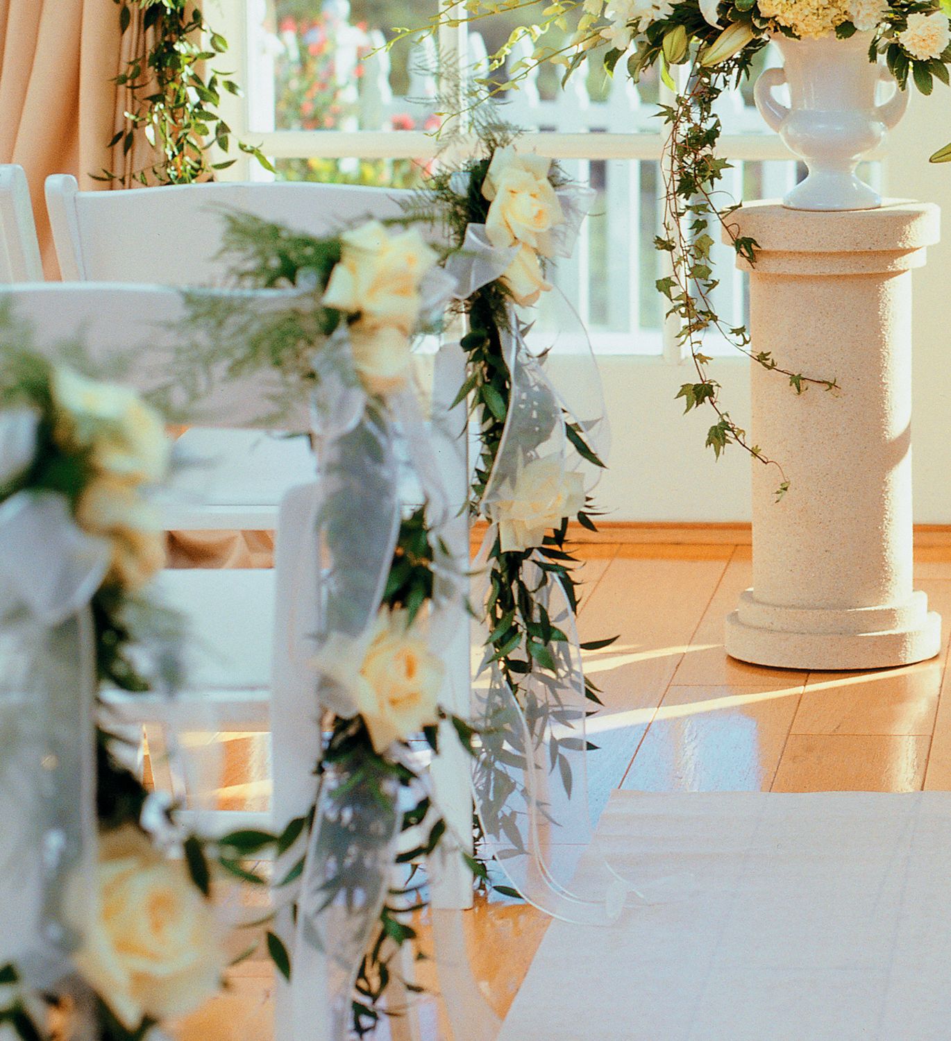 Home Ceremony Chair Cluster in West Hills&nbsp;CA, Flowers On the Hills