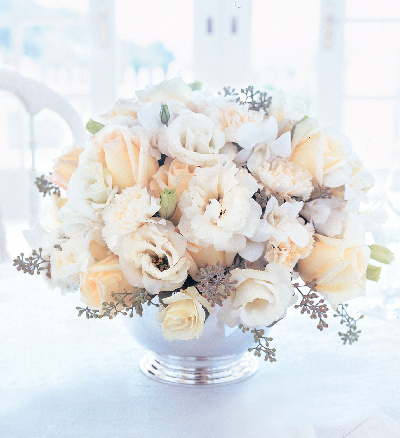 Ivory Centerpiece in West Hills&nbsp;CA, Flowers On the Hills