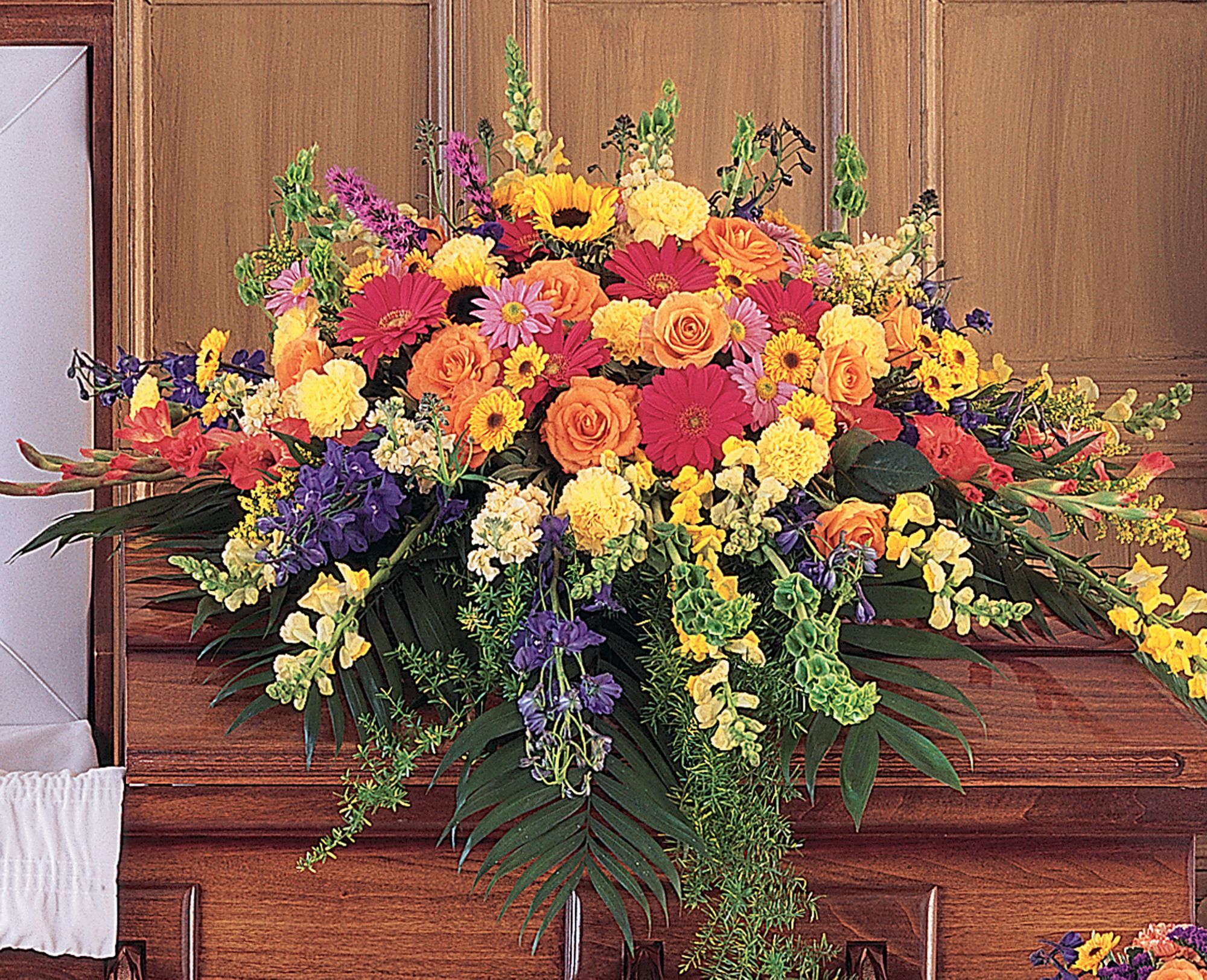Celebration of Life Casket Spray in West Hills&nbsp;CA, Flowers On the Hills