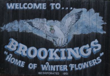 Brookings, Oregon sign