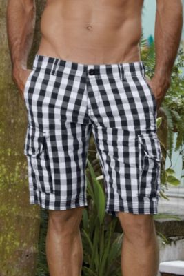 P.O.V.®	 Isla Short