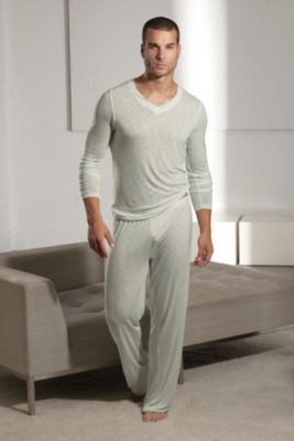 ANDRES VELASCO&reg; SLUB V-NECK & ANDRES VELASCO&reg; SLUB PANT