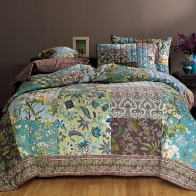 Emilie Quilt and Shams