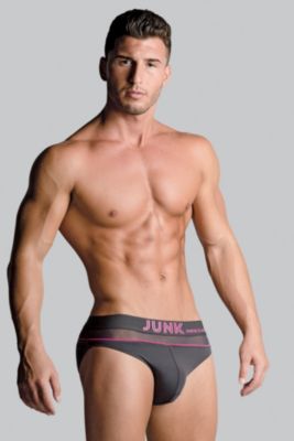 Junk Underjeans Spark Brief