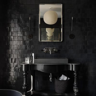 Designer: Danielle Nicholas Bryk,Photographer: Lauren Miller