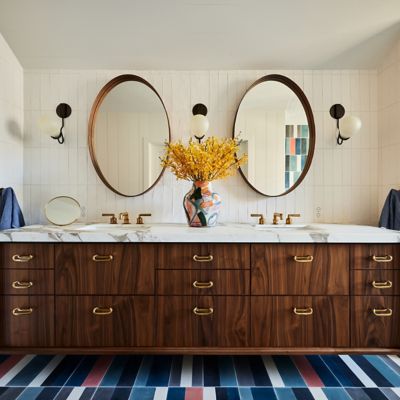 Designer: Jennifer Bunsa,Photographer: Nicole Franzen