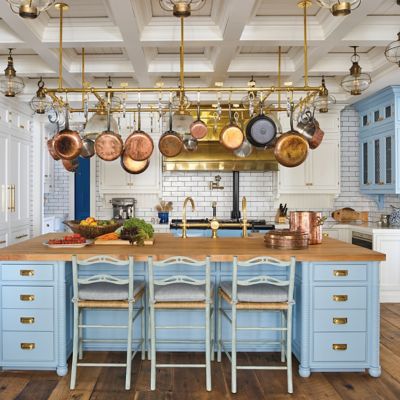 Designer: Philip Mitchell Design,Photographer: Annie Schlechter
