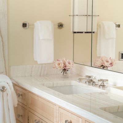 Designer: Suzanne Tucker, Tucker & Marks,Photographer: Edward Addeo